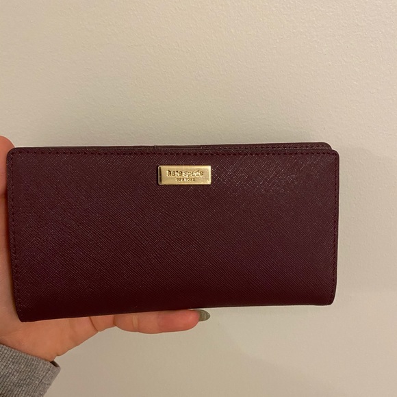 Kate Spade wallet excellent condition - Picture 1 of 3